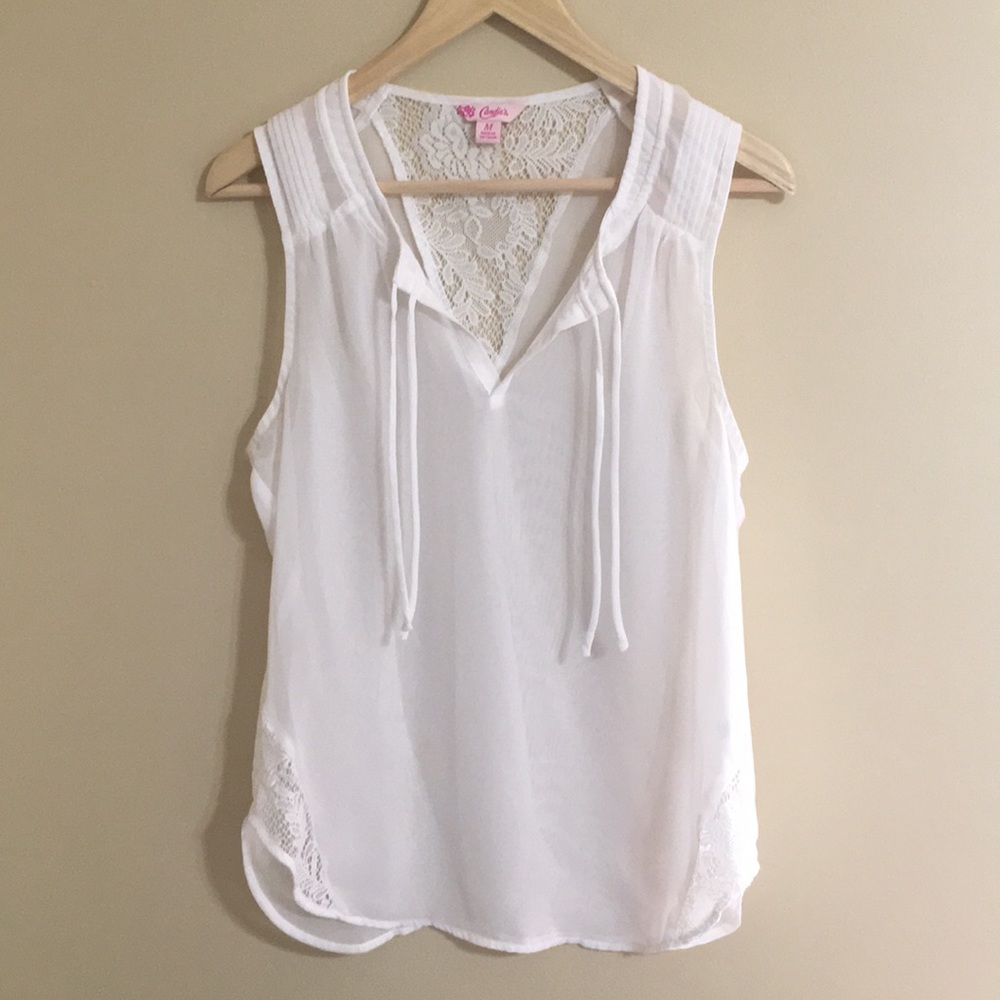 Candies cream sleeveless top